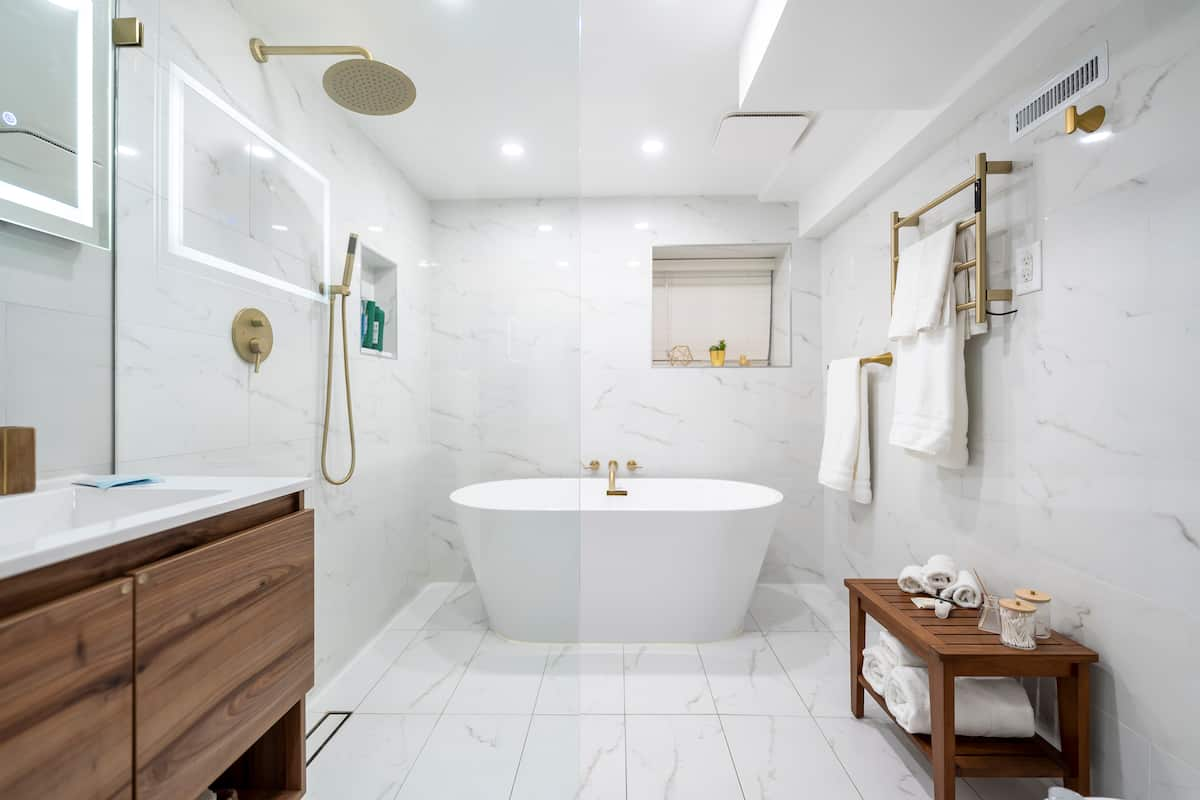 4ca1cc6d-0f5b-40a8-878f-ebdf321a8aec