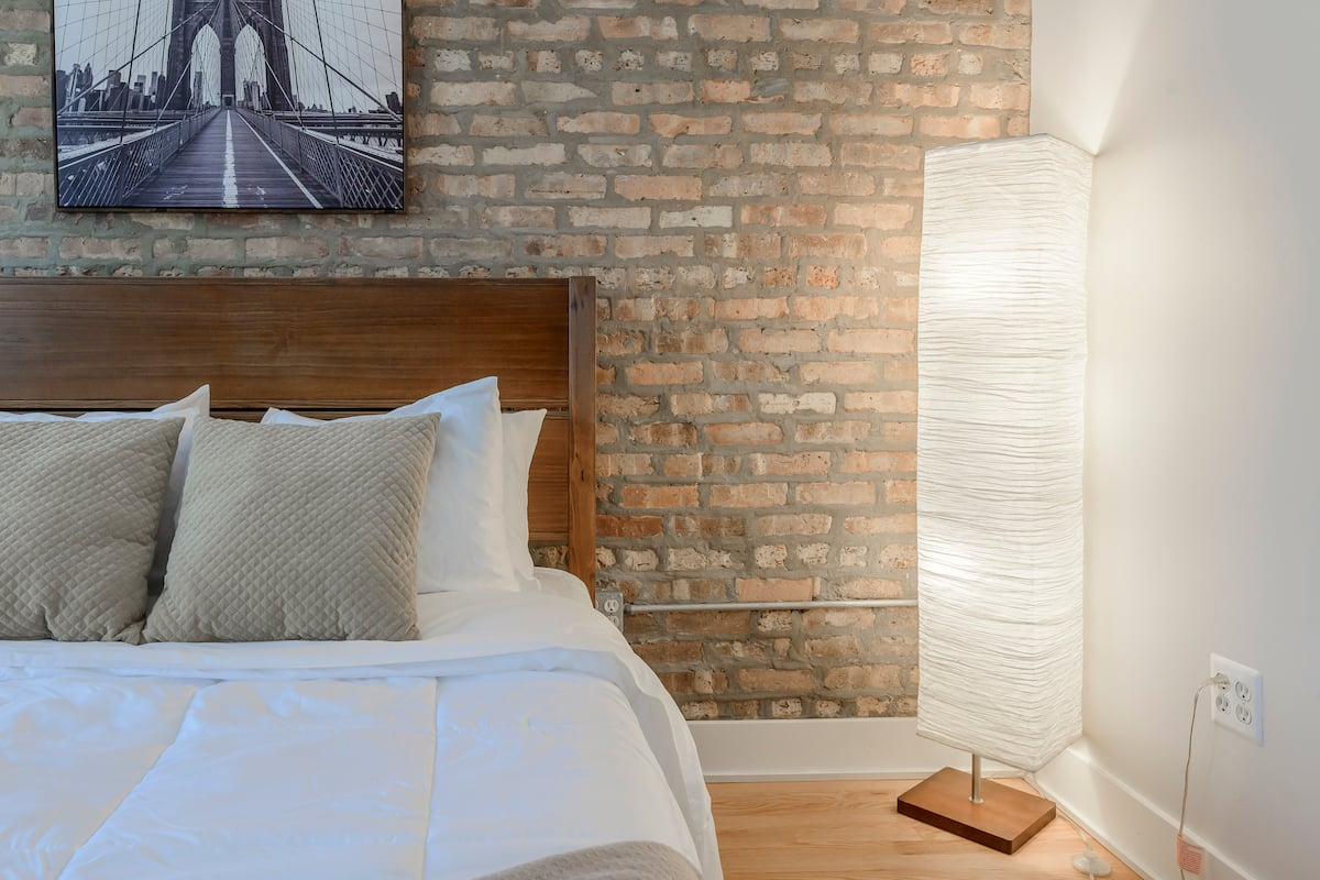 53b8a7c1-6bef-437b-a2c7-039302b273d8