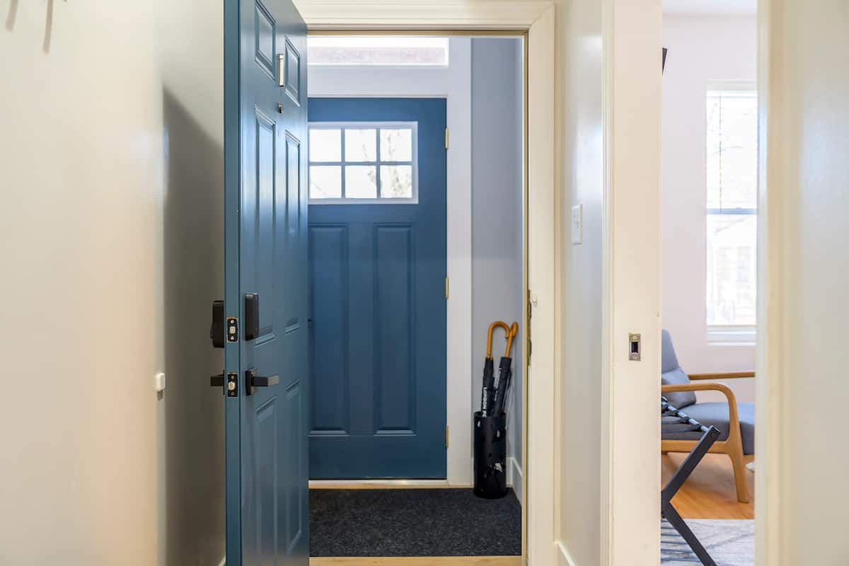 ce32012b-2f10-4844-aa48-2b920b802c1f