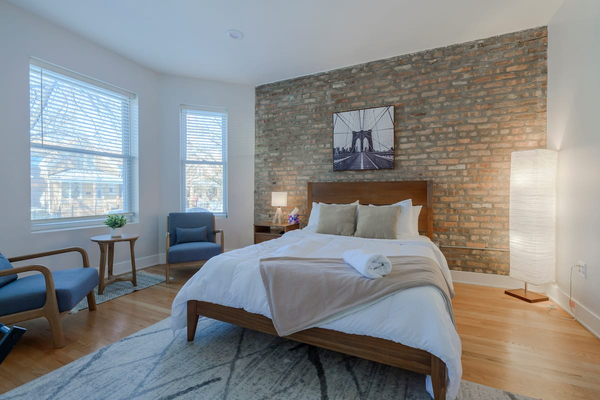 f5b5e5ed-a124-4368-9bb9-a137321e34c6